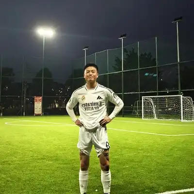 唐亮佑